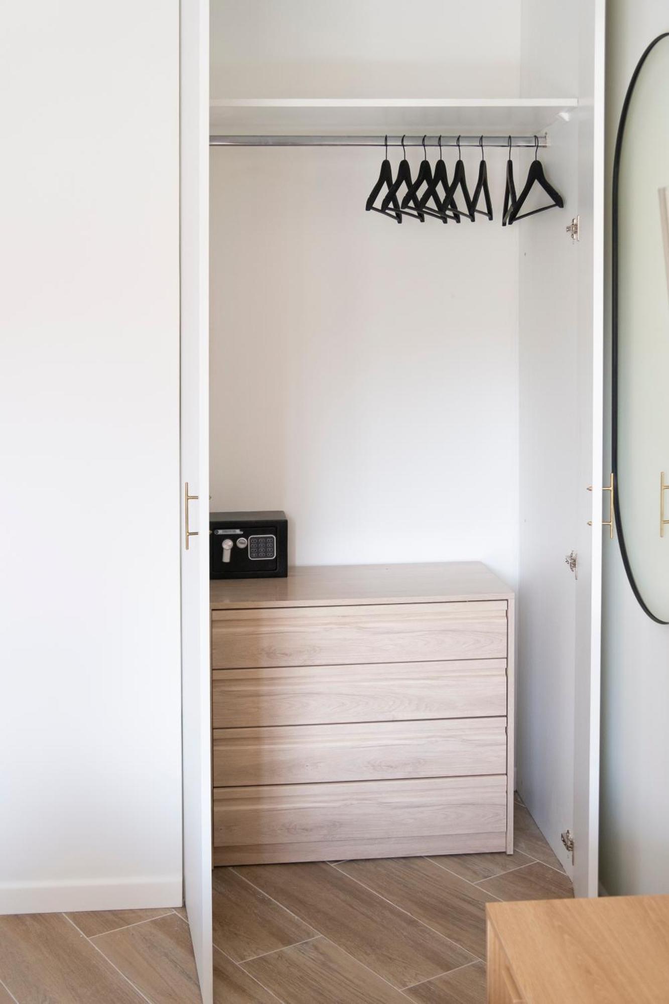 Apartment Moderno Con Vista Al Mar, Piscina, Parking *