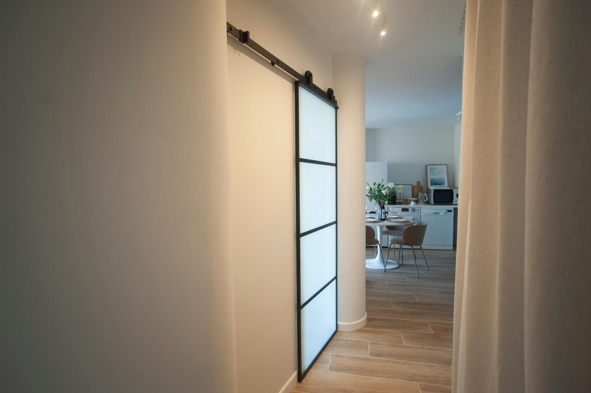 Moderno Con Vista Al Mar, Piscina, Parking Apartment